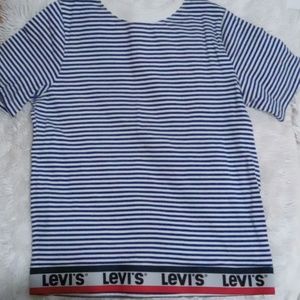 Levis